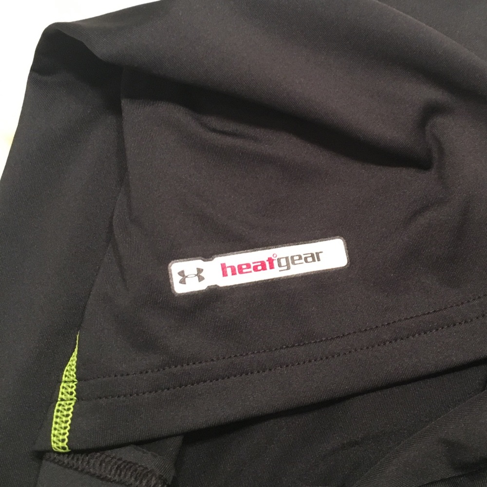Under Armor Compression T - Picture 2 of 3